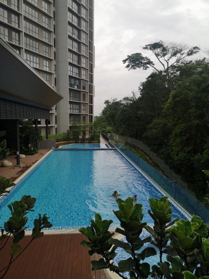 Stayje Putrajaya, 5 Minutes To Ioi City Mall, Wifi , Netflix, Free Parking Dış mekan fotoğraf